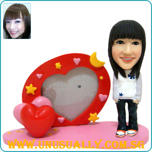 Custom 3D Sweet Lovely Lady Figurine On Heart Photo Frame